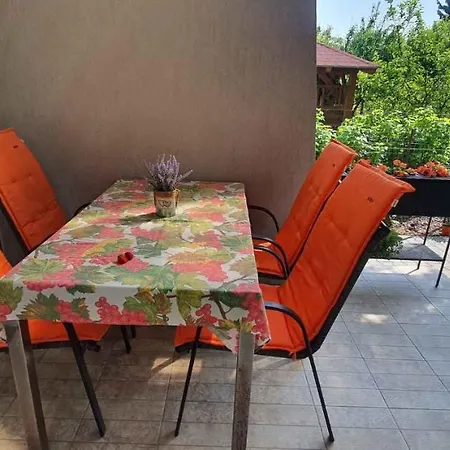 In Siofok-sosto/balaton 38178